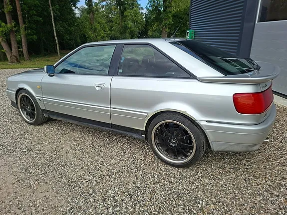 Audi Coupé 1992 photo 4