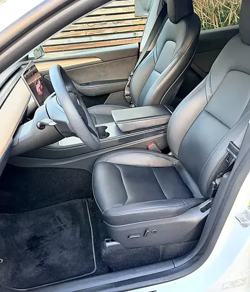 Tesla Model Y 2024 photo 5