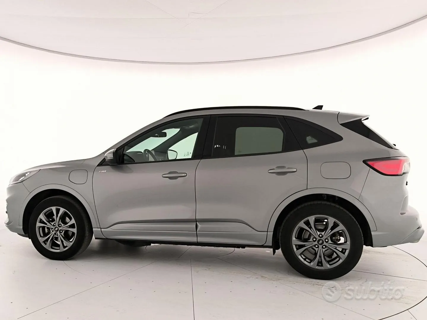 Ford Kuga 2023 photo 2