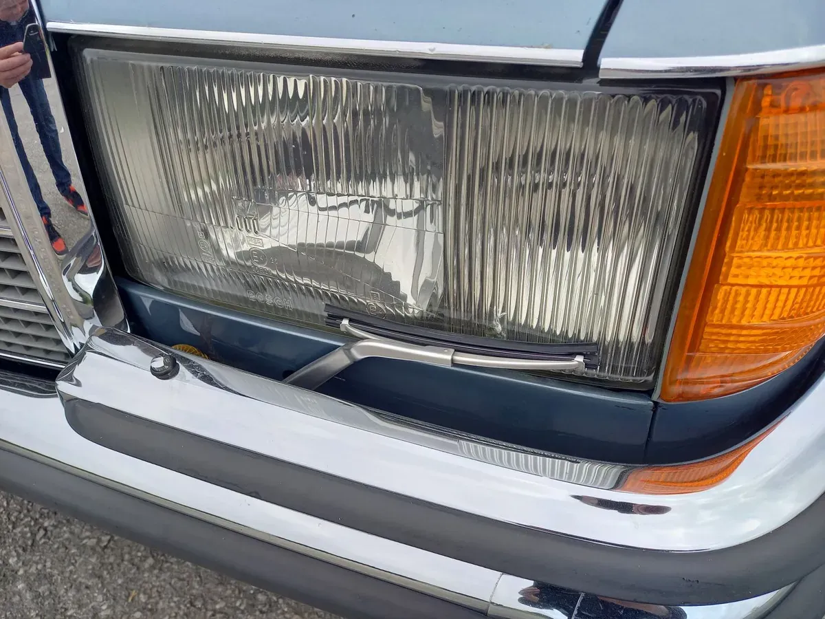 Mercedes-Benz S-Class 1977 photo 2