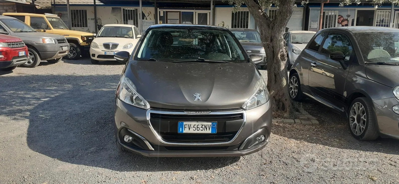 Peugeot 208 2019 photo 2