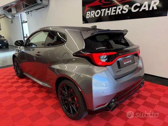 Toyota Yaris 2025 photo 5
