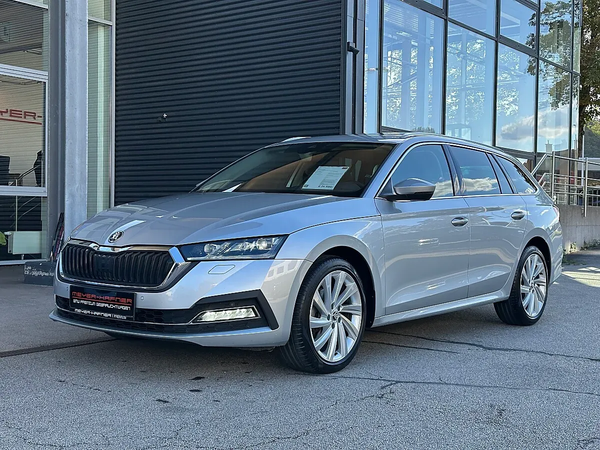 Skoda Octavia 2023 photo 2