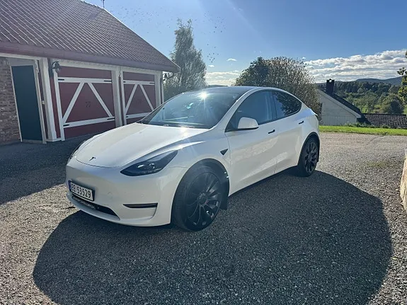 Tesla Model Y 2022 photo 3