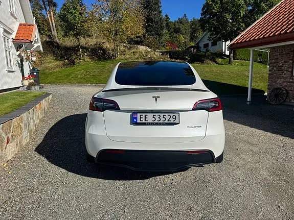 Tesla Model Y 2022 photo 4