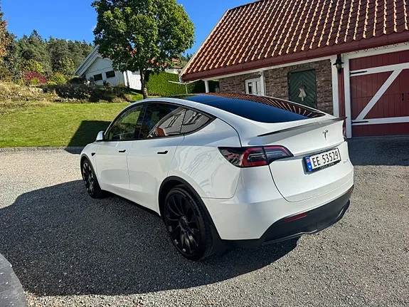 Tesla Model Y 2022 photo 5