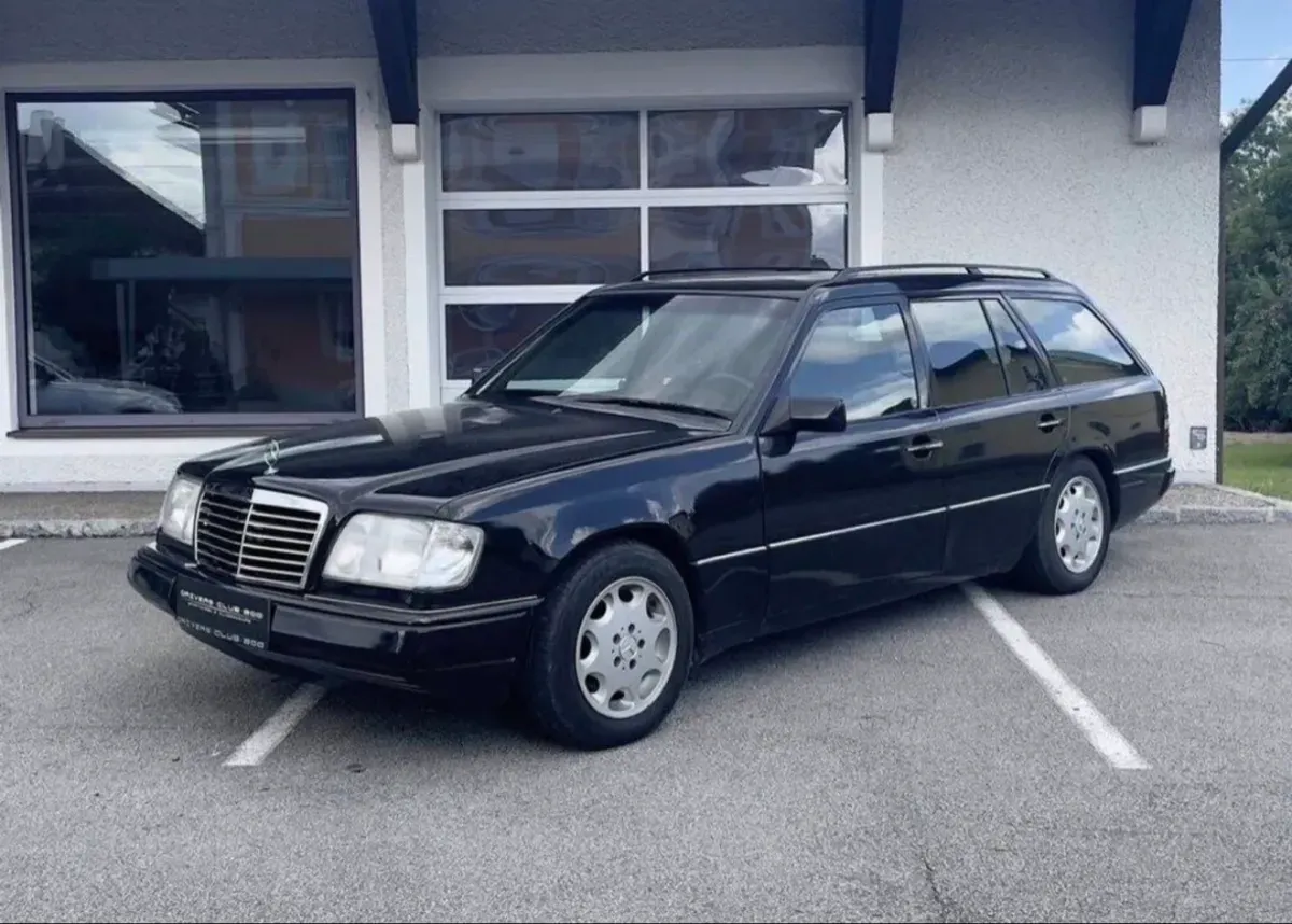 Mercedes-Benz E-Class 1994 photo 2