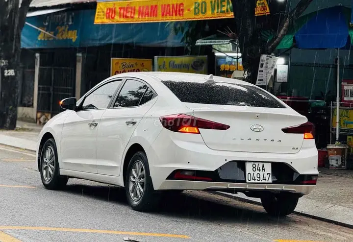 Hyundai Elantra 2019 photo 5