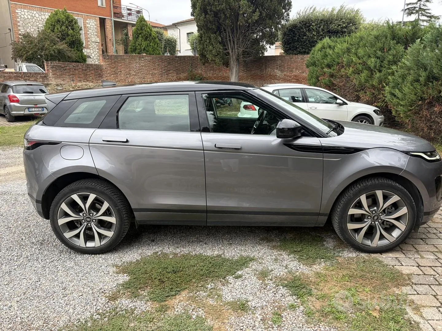 Land Rover Range Rover Evoque 2022 photo 3