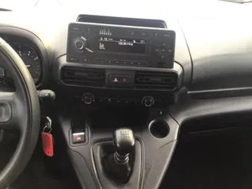 Citroen Berlingo 2022 photo 2