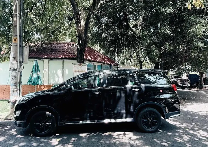 Toyota Innova 2019 photo 2