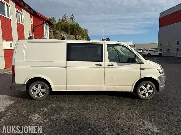Volkswagen Transporter 2017 photo 5
