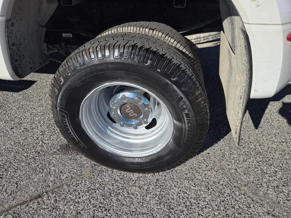 Ford Super Duty F-350 2017 photo 5