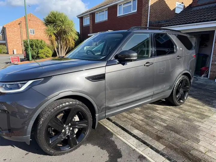 Land Rover Discovery 2021 photo 4