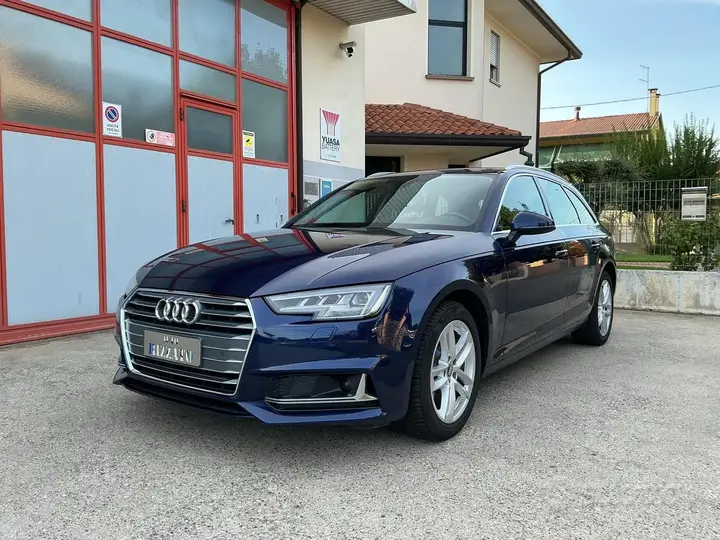 Audi A4 Avant 2019 photo 2
