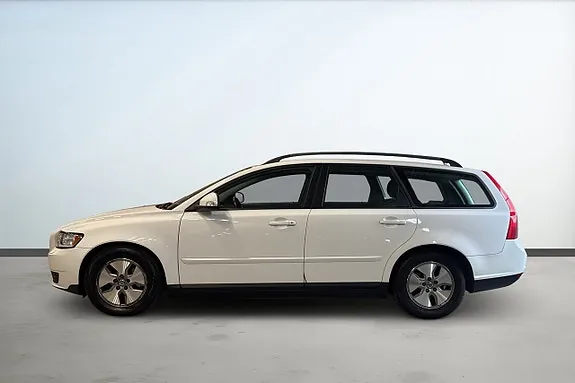 Volvo V50 2010 photo 2