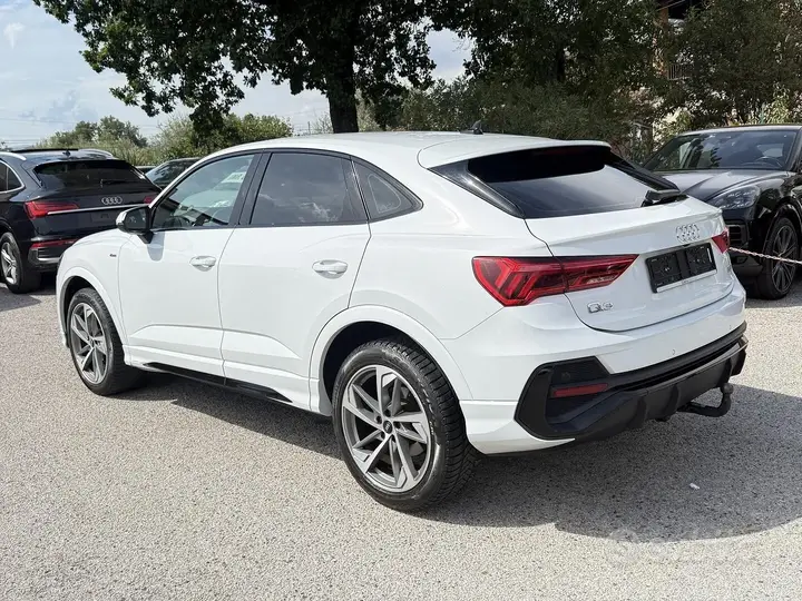 Audi Q3 2022 photo 5