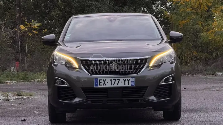 Peugeot 3008 2019 photo 3