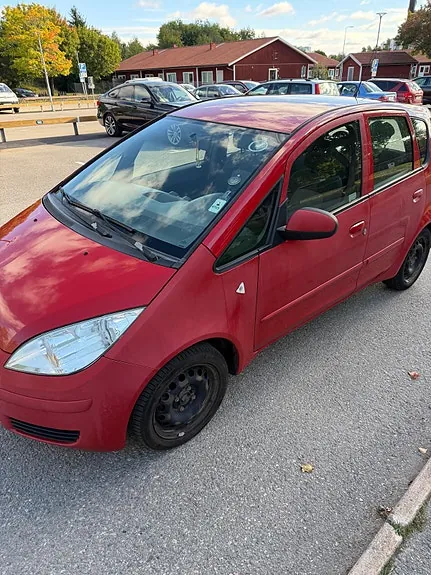 Mitsubishi Colt 2005 photo 2