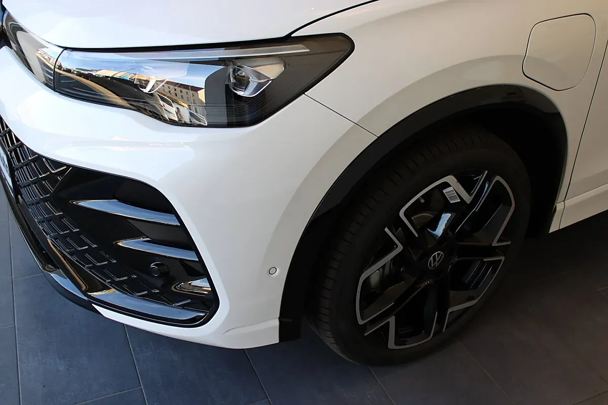 Volkswagen Tiguan 2026 photo 2