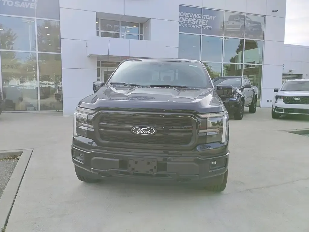 Ford F-150 Lariat 2026 photo 2