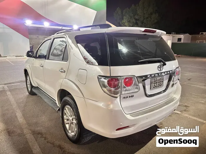 Toyota Fortuner 2015 photo 2