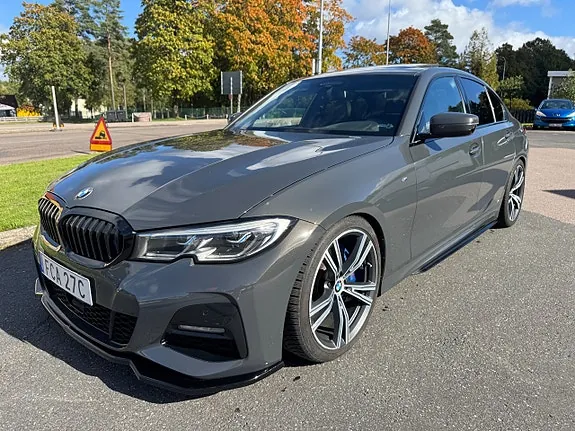 BMW 330I