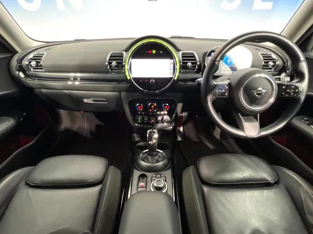 Mini Cooper D 2024 photo 2