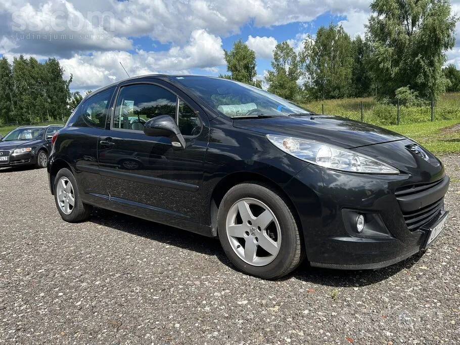 Peugeot 207 2010 photo 3