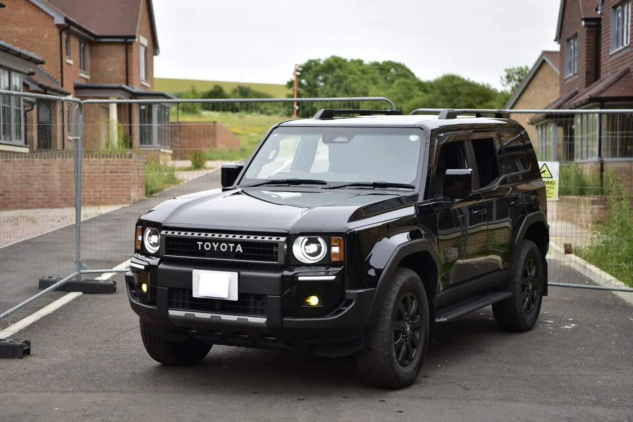 Toyota Land Cruiser 2024 photo 2
