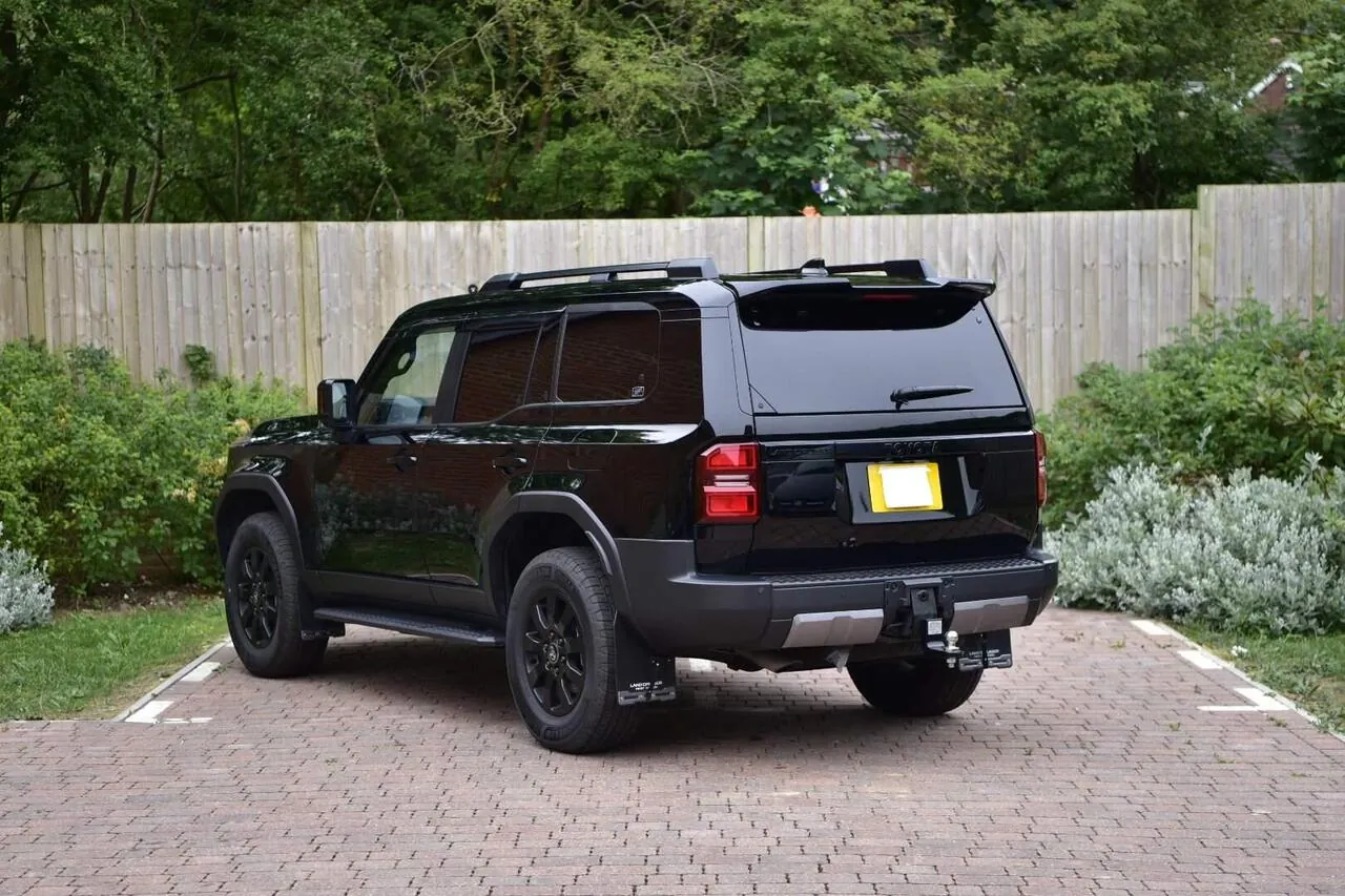 Toyota Land Cruiser 2024 photo 3
