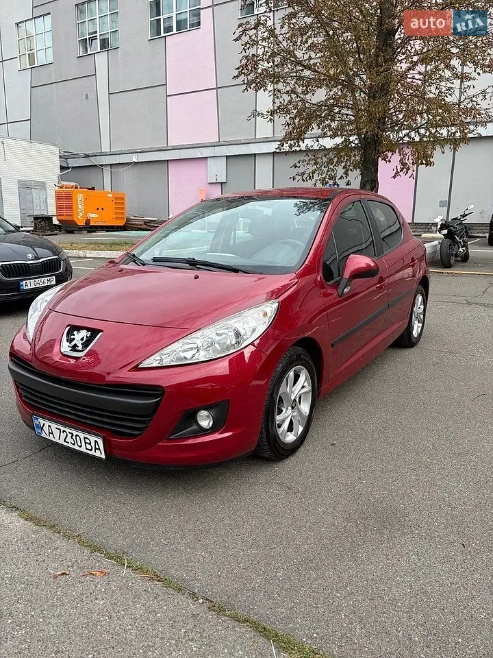 Peugeot 207 2010 photo 3