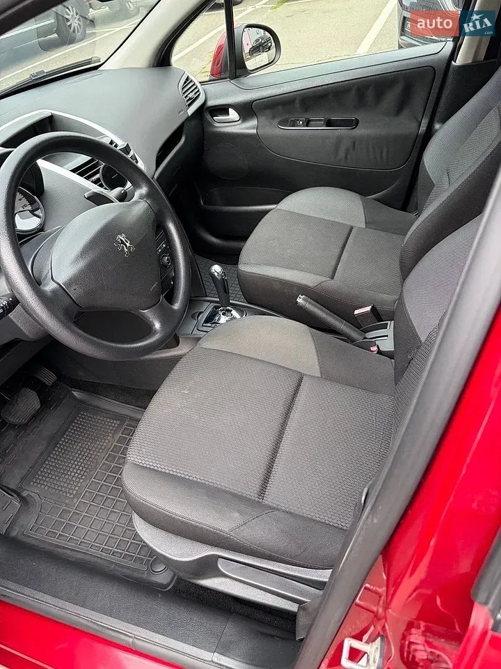 Peugeot 207 2010 photo 5