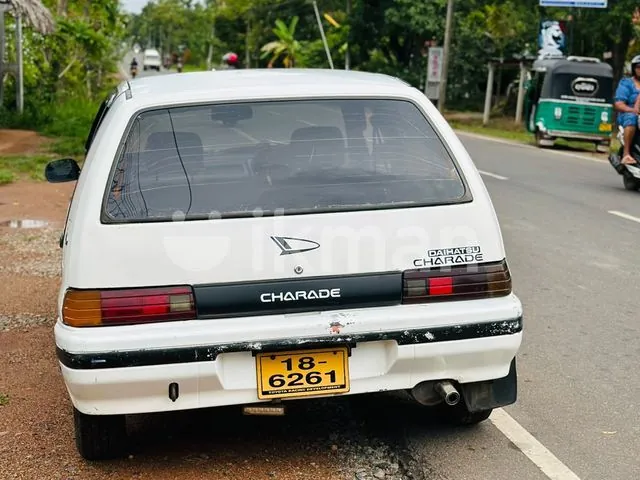 Daihatsu Charade 1990 photo 3
