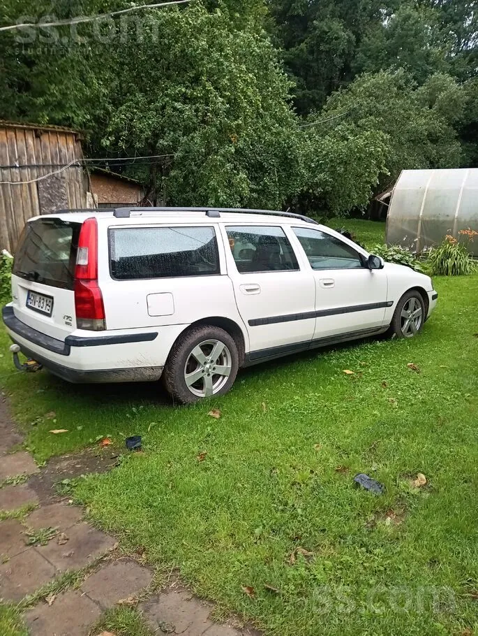 Volvo V70 2000 photo 3