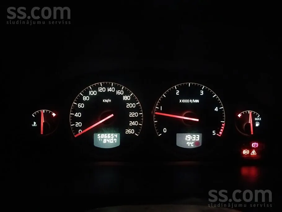 Volvo V70 2000 photo 4