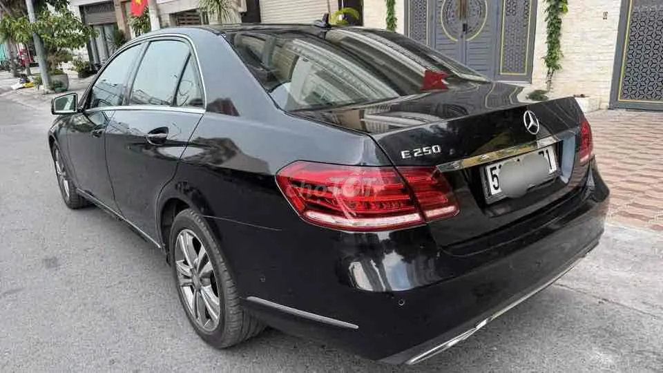 Mercedes-Benz E-Class 2014 photo 3
