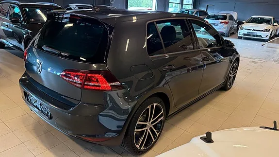 Volkswagen Golf Vii 2016 photo 2