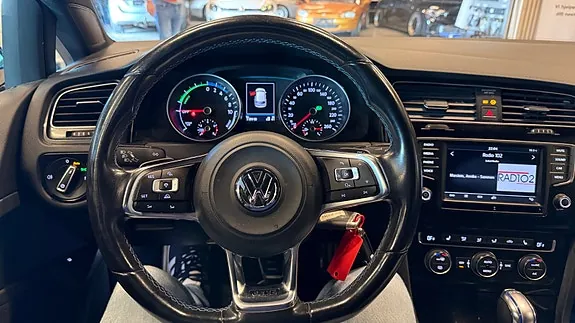 Volkswagen Golf Vii 2016 photo 3
