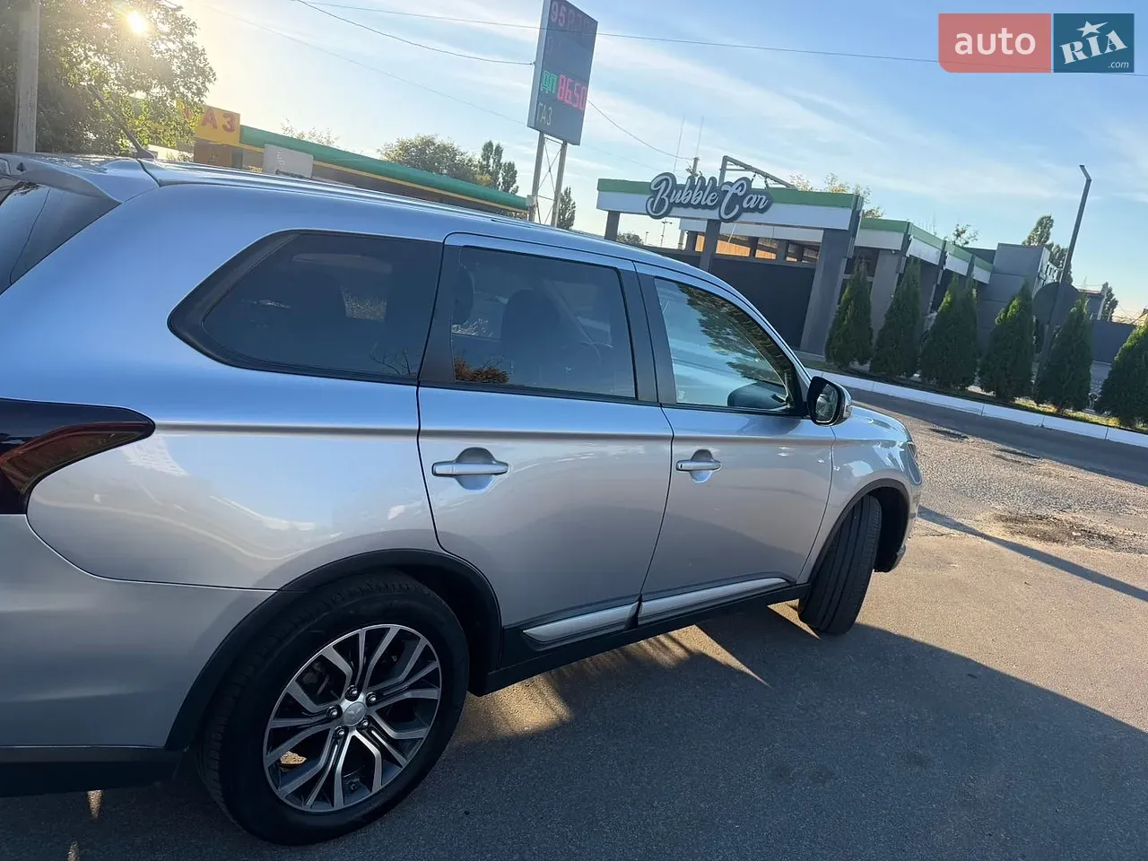 Mitsubishi Outlander 2015 photo 4