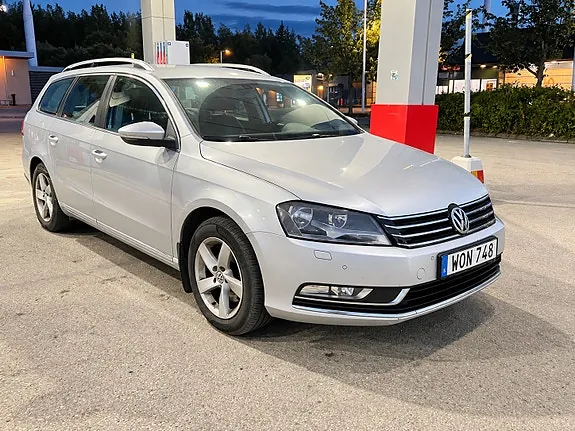 Volkswagen Passat 2013 photo 2
