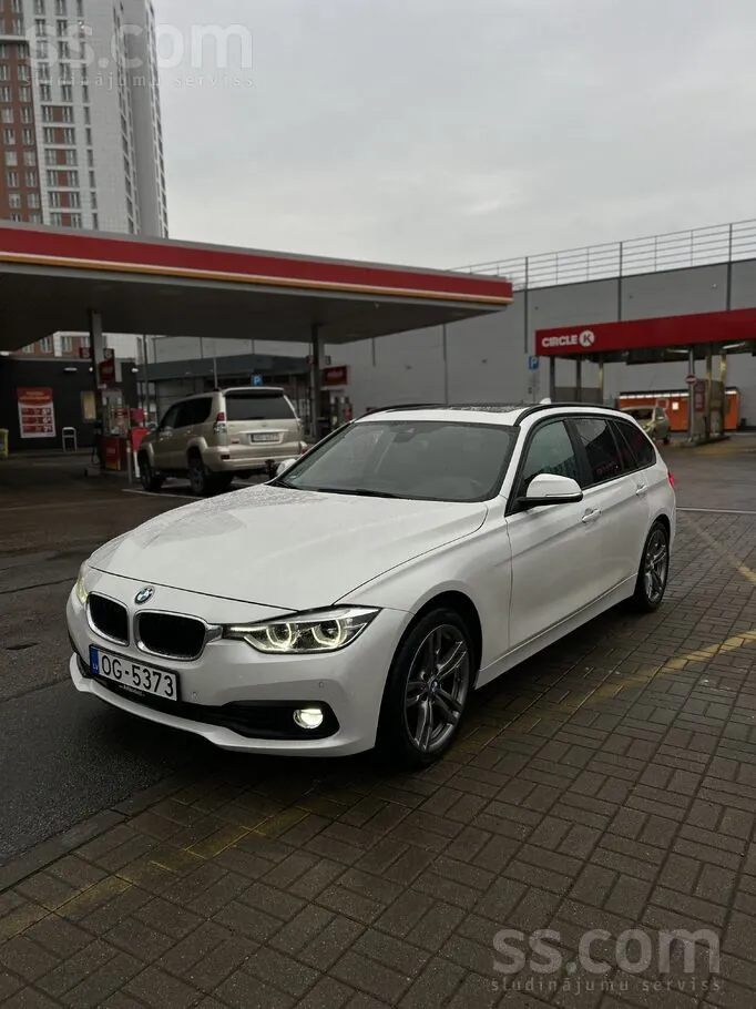 BMW 320