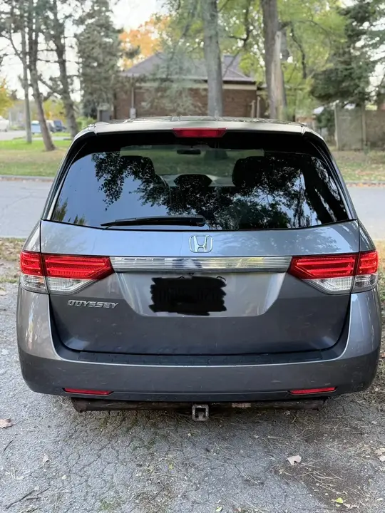 Honda Odyssey 2016 photo 2