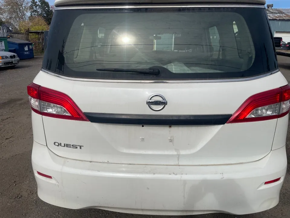 Nissan Quest 2013 photo 3