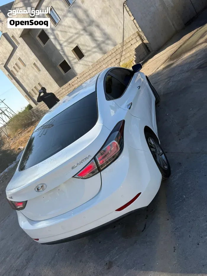 Hyundai Elantra 2014 photo 3