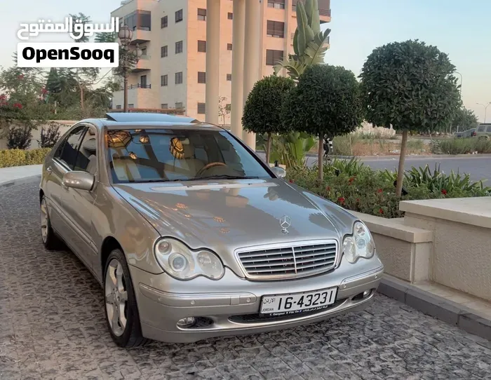 Mercedes-Benz C-Class 2003 photo 2