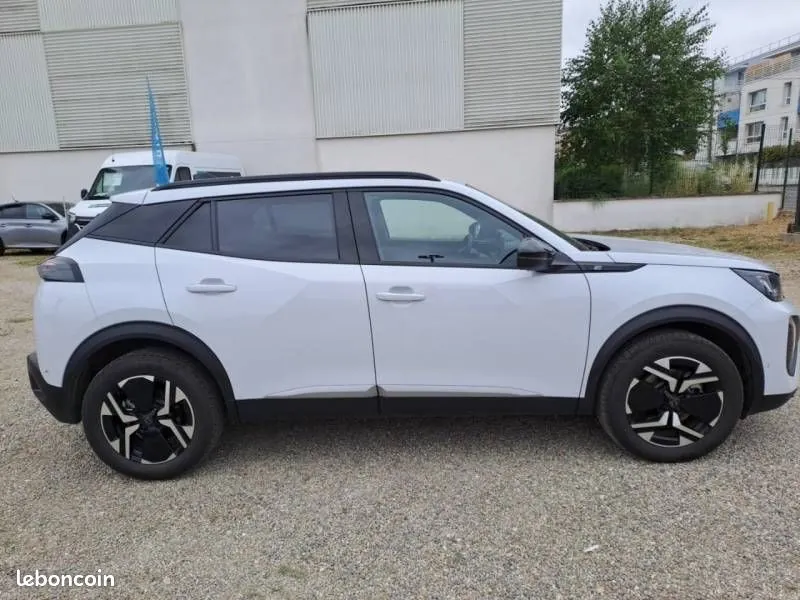 Peugeot 2008 2025 photo 4