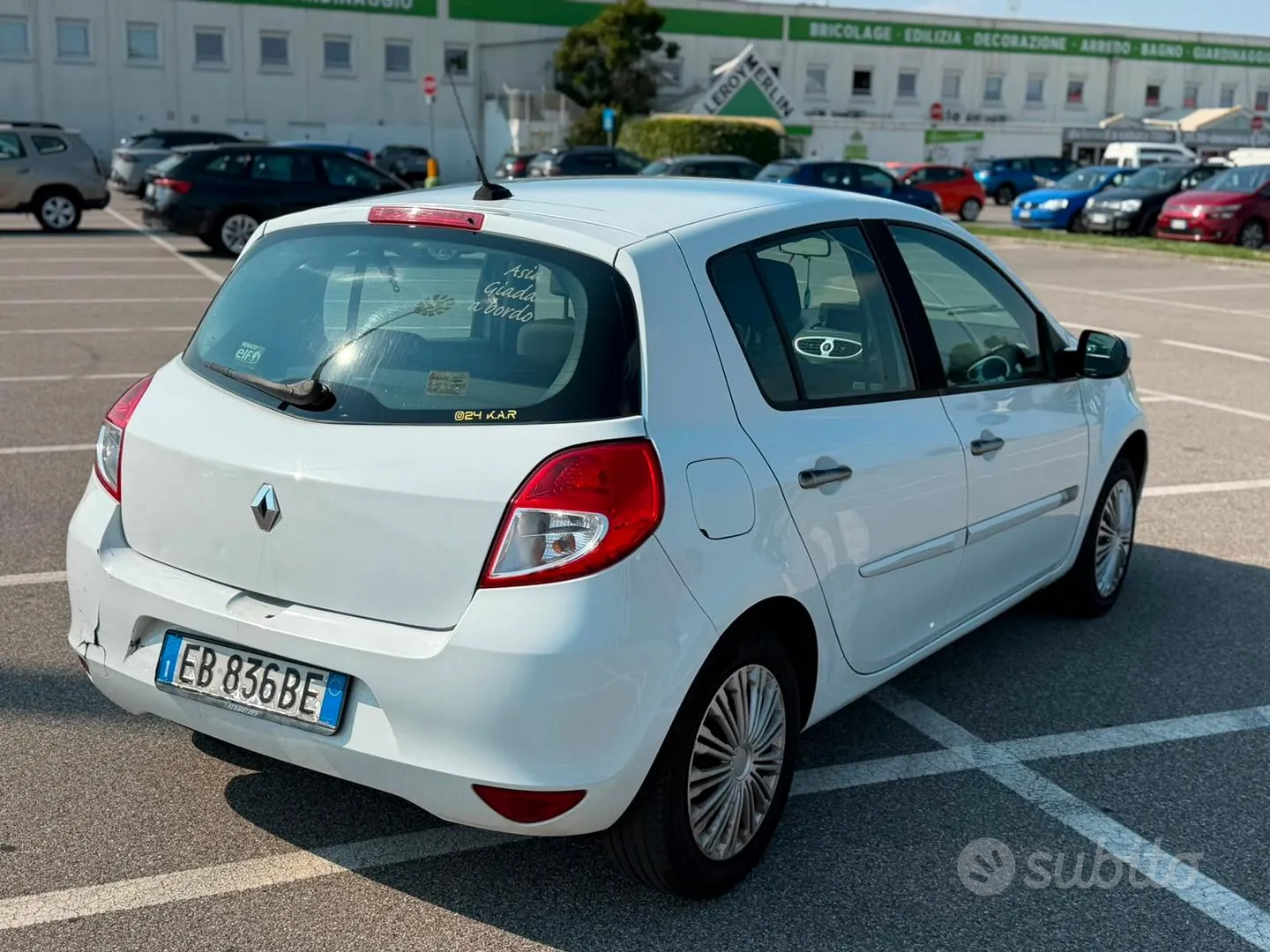 Renault Clio 2010 photo 4