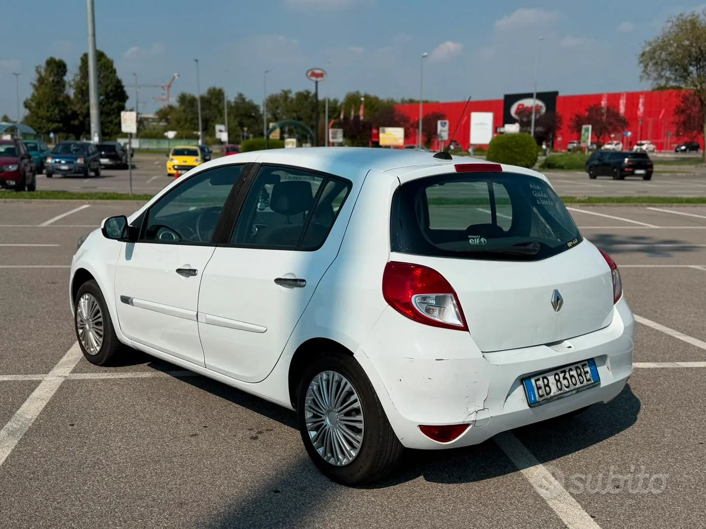 Renault Clio 2010 photo 3