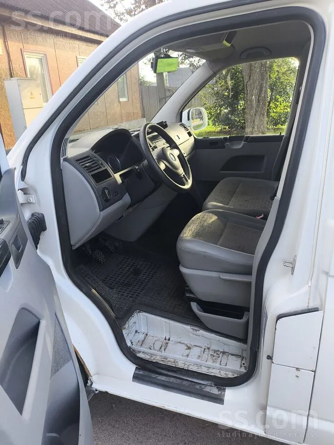 Volkswagen Transporter 2012 photo 3